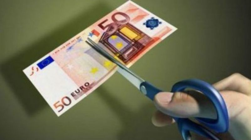 Αναδρομικό «μαχαίρι» στις συντάξεις, μειώσεις από 10% έως 20%