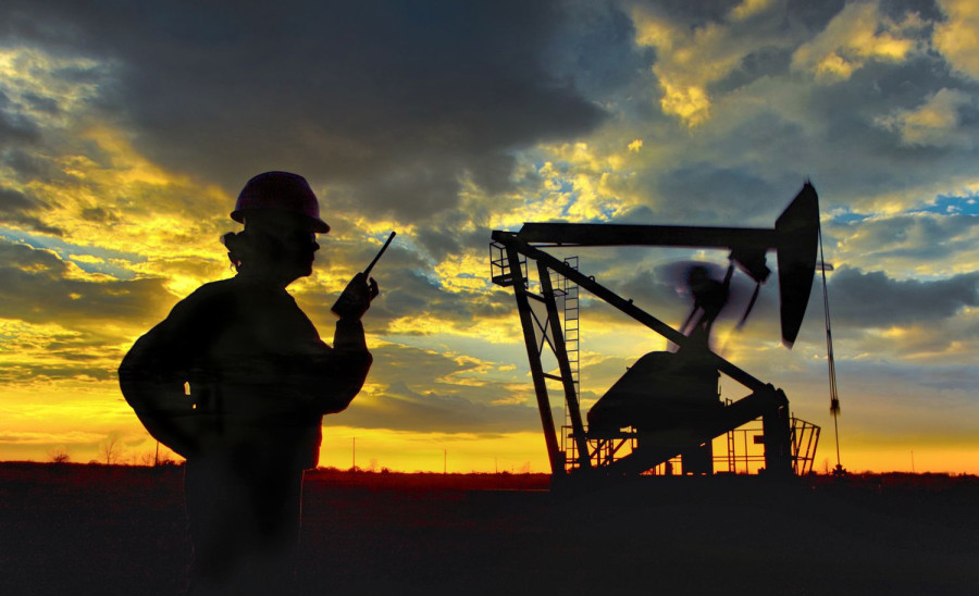 Η αναμονή της Fed ρίχνει το πετρέλαιο-Ανεβαίνει το φυσικό αέριο