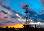 Κοντά σε χαμηλό πολλών μηνών η τιμή του πετρελαίου