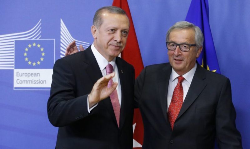 Γιούνκερ: Λήξη στο ζήτημα των Ελλήνων στρατιωτικών πριν το Πάσχα