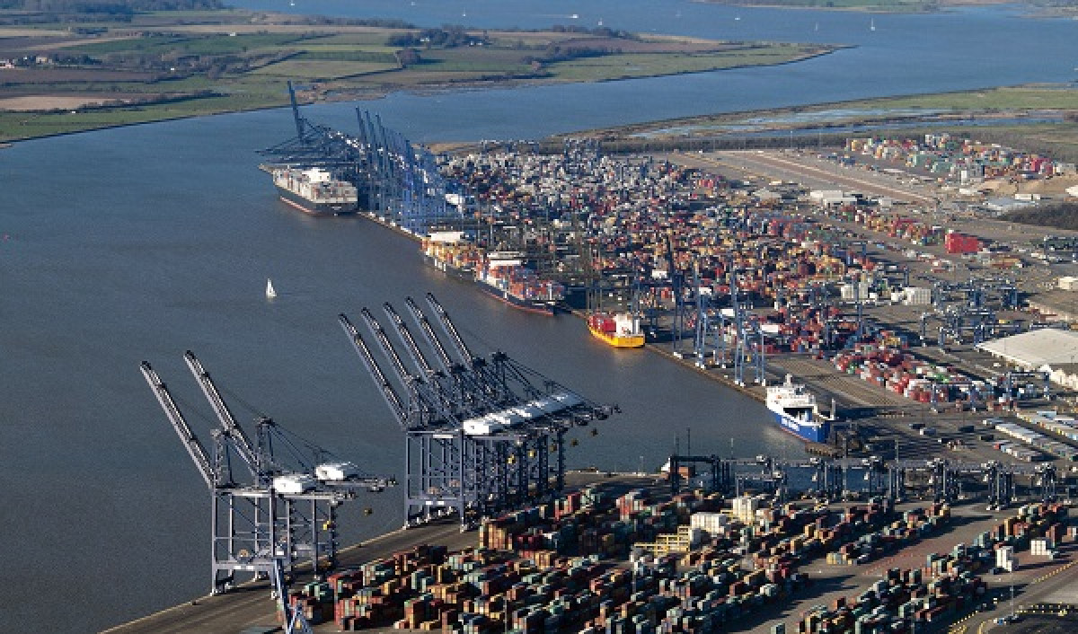 Οκταήμερη απεργία των λιμενικών στο Felixstowe της Βρετανίας