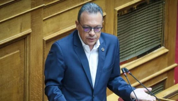Φάμελλος: Η κυβέρνηση δυναμιτίζει τη συζήτηση για την επιστολική ψήφο