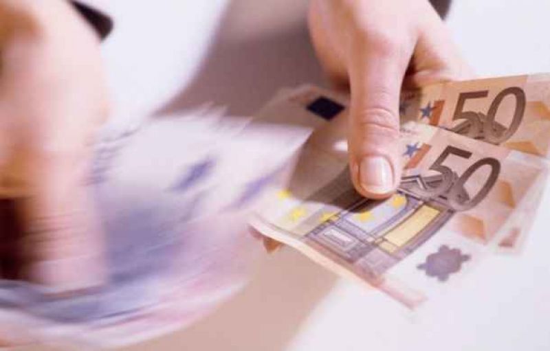 "Κόβουν και ράβουν" στην κυβέρνηση τα κριτήρια και τον αριθμό των δικαιούχων για το "μέρισμα"- Σενάριο για ενίσχυση ανέργων και χαμηλοσυνταξιούχων με ποσό από 500 έως 1.000 ευρώ