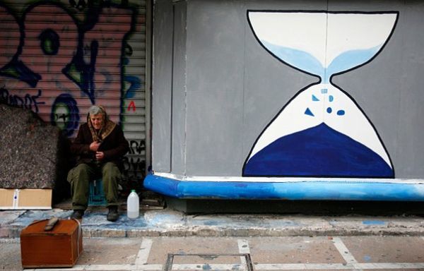 Γερμανικός Τύπος: Ελληνικό παράδοξο-Βελτιώνεται η οικονομία, χρεοκοπεί ο λαός