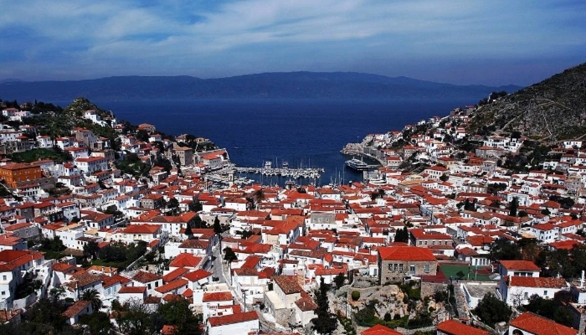 Ξεκίνησε η αποκατάσταση της ηλεκτροδότησης στην Ύδρα