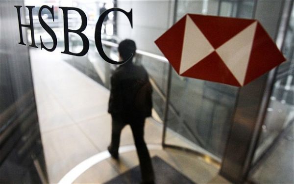 HSBC: Ψαλίδι σε δαπάνες &amp; τσεκούρι σε 5.000 θέσεις εργασίας