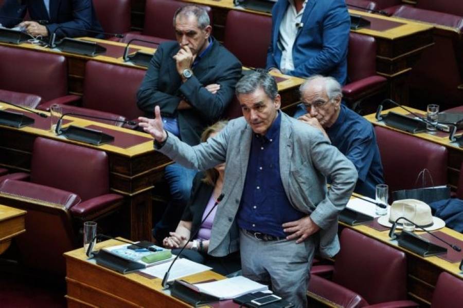 Είπε ο γάιδαρος τον πετεινό κεφάλα…