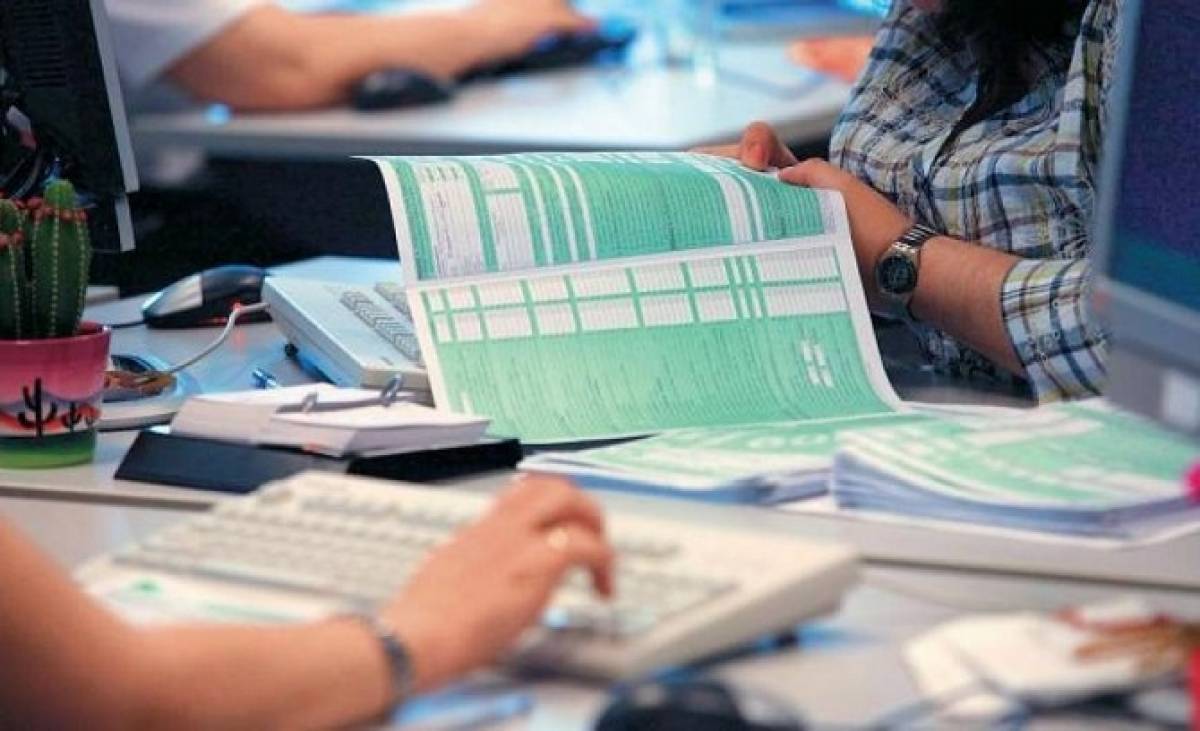 Μέχρι την Πέμπτη η αίτηση για την ξεχωριστή δήλωση συζύγων