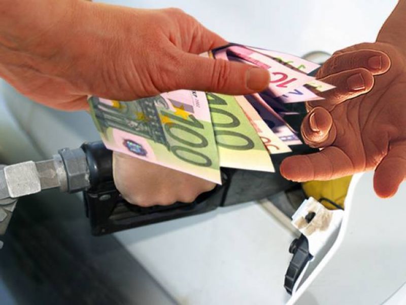 Μαίνεται η μάχη για πάταξη του παρεμπορίου