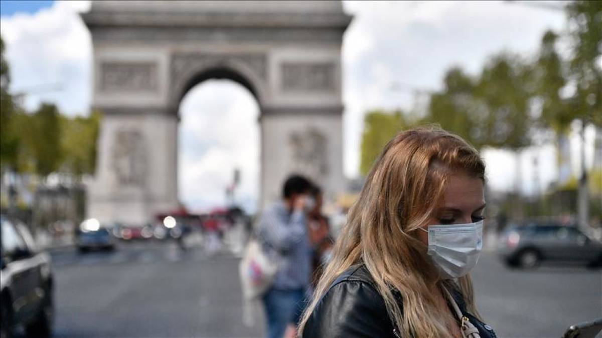 Γαλλία: Ρεκόρ-σοκ με πάνω από 200.000 κρούσματα σε μια μέρα