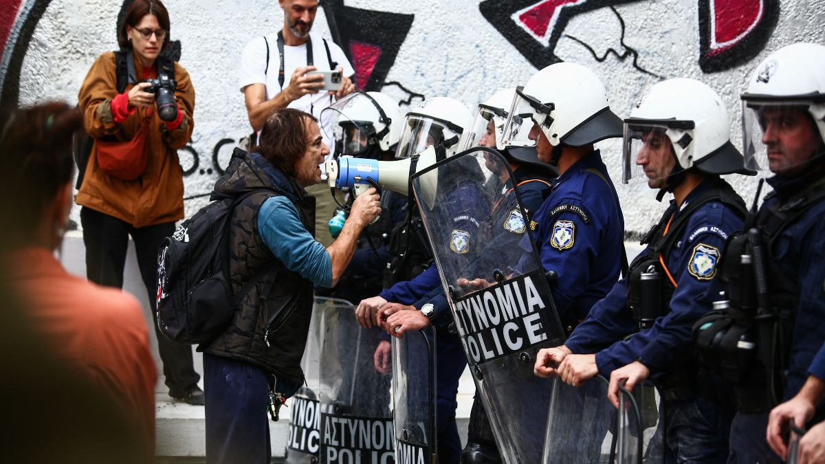 Χρυσοχοϊδης - Ζαχαράκη: Ζητούν ταχύτατη διερεύνηση των επεισοδίων έξω από Πρωτοβάθμια και Δευτεροβάθμια Εκπαίδευση στο Μεταξουργείο