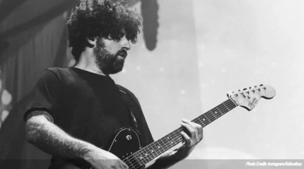 Joe Trohman: Ο κιθαρίστας των Fall Out Boy αποχωρεί προσωρινά από το συγκρότημα