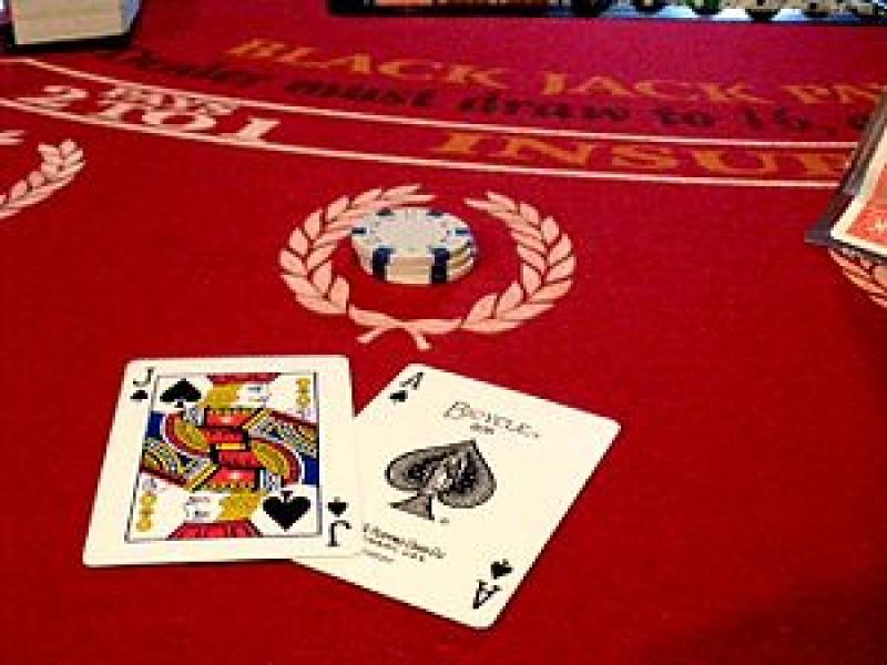 Κομισιόν: Κίνδυνος «καμπάνας» λόγω καζίνο στην Ελλάδα