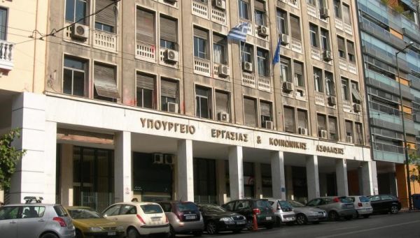 Υπ. Εργασίας: Νέα «βόμβα» παραπληροφόρησης για τις συντάξεις