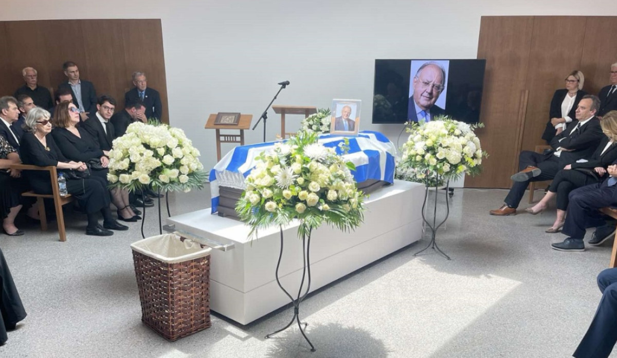 Θεόδωρος Πάγκαλος: Τελευταίο αντίο με αποτέφρωση και Καζαντζίδη