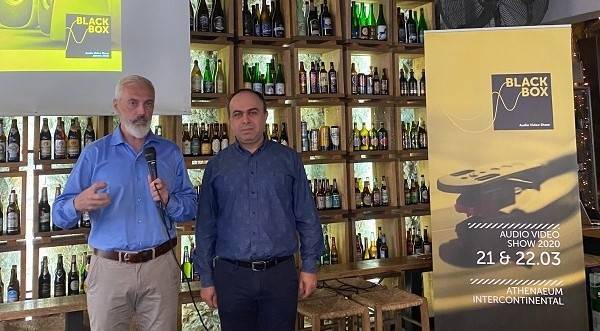 Ο καταναλωτής επιστρέφει σε «premium» προϊόντα ήχου και εικόνας