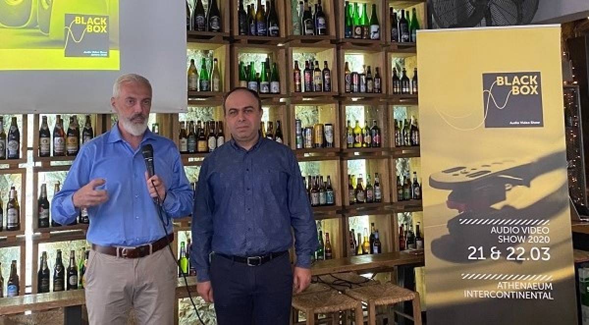 Ο καταναλωτής επιστρέφει σε «premium» προϊόντα ήχου και εικόνας