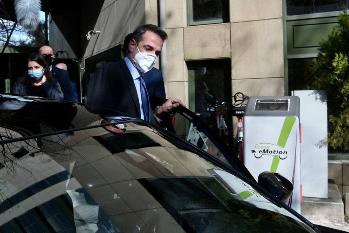 Απαγόρευση πώλησης νέων ΙΧ με κινητήρες εσωτερικής καύσης το 2030