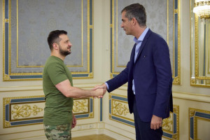 Στο Κίεβο ο Μπακογιάννης για την ανοικοδόμηση της Ουκρανίας