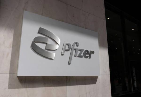 Μπουρλά για χάπι Pfizer: Προχωρά η παραγωγή, παρά την Όμικρον