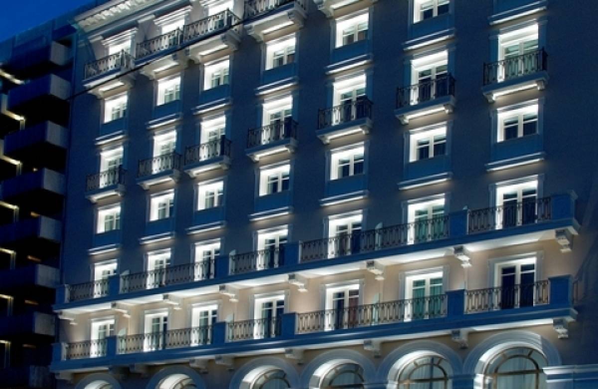 Στη ΛΑΜΨΑ το 100% του μετοχικού κεφαλαίου της Τουριστικά Θέρετρα