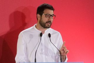 Ηλιόπουλος: Αύξηση κατώτατου μισθού και μείωση ΕΦΚ τα ουσιαστικά μέτρα