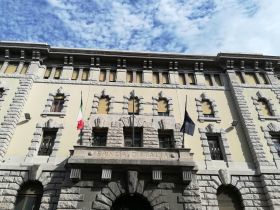 Παρέμβαση της κεντρικής τράπεζας Ιταλίας για να «προστατεύσει» τα ομόλογα