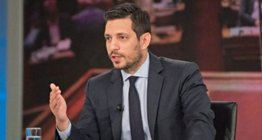 Οι (πολλές) αρνήσεις υπουργών για το Υποδομών και ο ένας που αναμένει στο ακουστικό του
