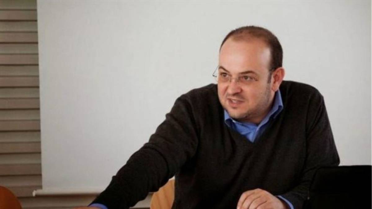 Λιάκος: Ευφάνταστα σενάρια τα περί «ενημέρωσης» Στουρνάρα