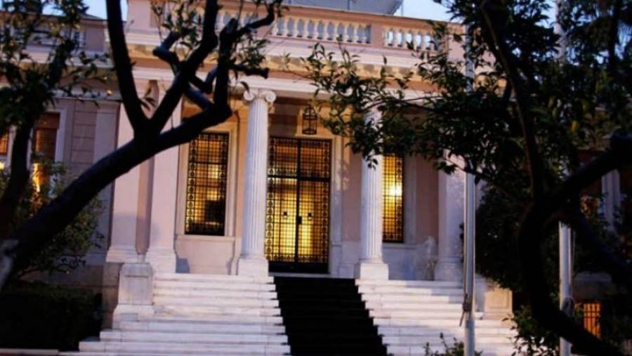 Οδηγίες από το Μαξίμου για την αντιμετώπιση της «πανδημικής» πολυφωνίας