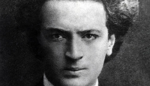 Ο Άγγελος Σικελιανός και η ανάπτυξη της «Δελφικής Ιδέας»