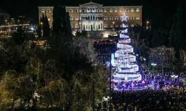 Ξεκινά η εορταστική μάχη για το ευρώ του καταναλωτή