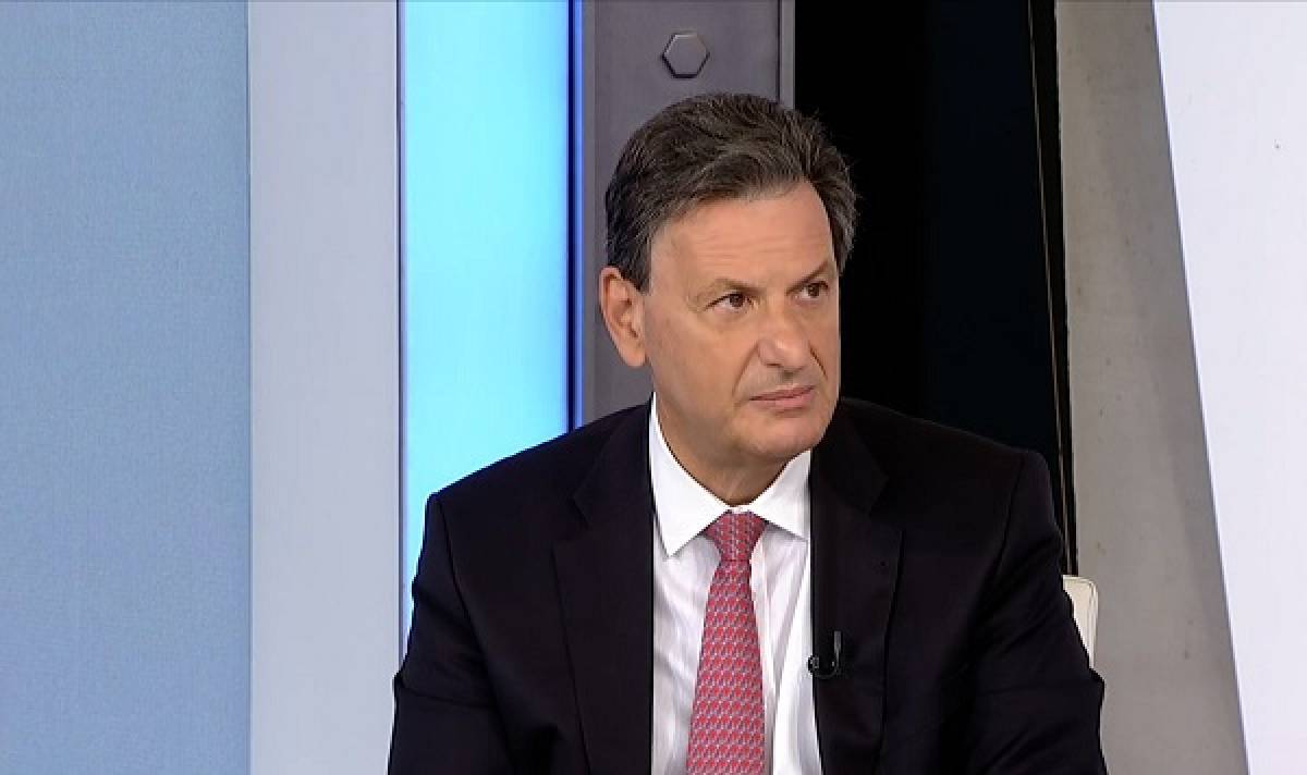Σκυλακάκης: Ενισχύσεις άνω των €10 δισ. στους μικρομεσαίους στην πανδημία