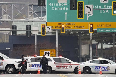 Έκρηξη αυτοκινήτου στα σύνορα ΗΠΑ-Καναδά: Πιθανή τρομοκρατική επίθεση