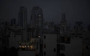 Στο... σκοτάδι ο Λίβανος, λόγω έλλειψης καυσίμων
