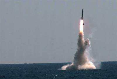 Η Βόρεια Κορέα εκτόξευσε τουλάχιστον έναν βαλλιστικό πύραυλο