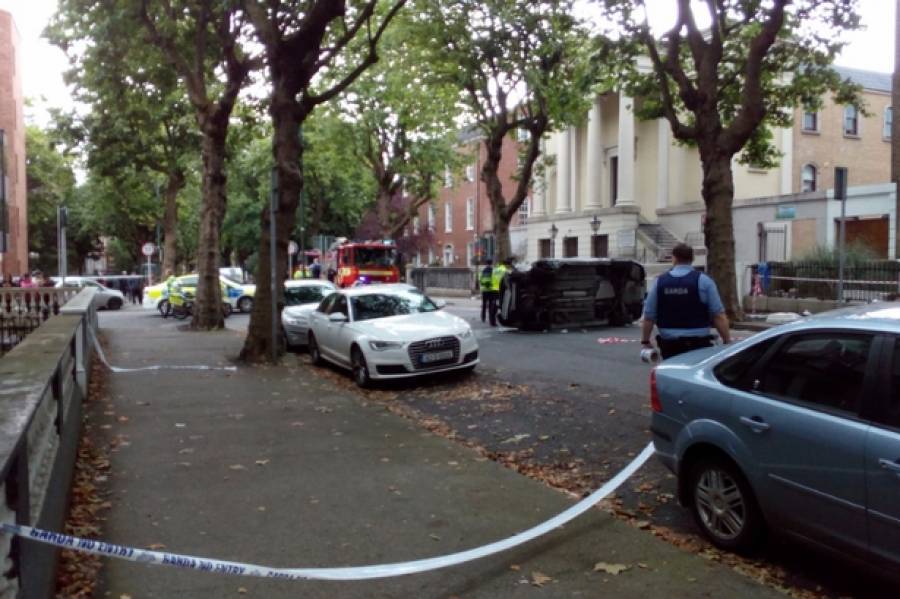 Αυτοκίνητο έπεσε σε πεζούς στο Δουβλίνο- Τέσσερις τραυματίες