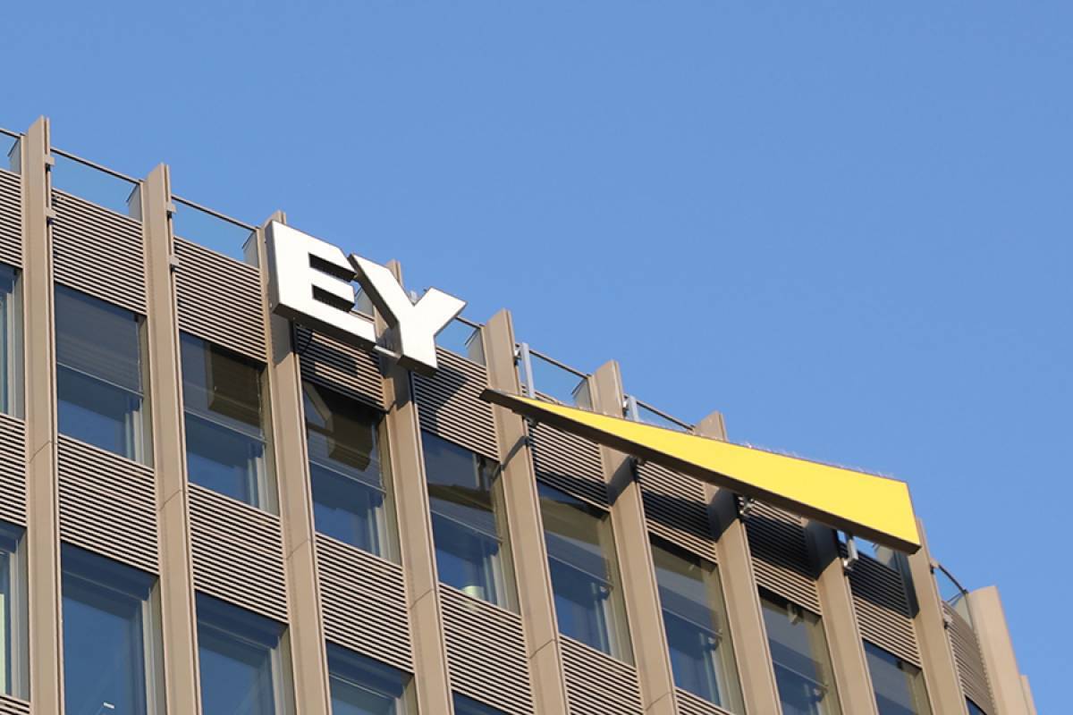 ΕΥ:Η έμφαση στον άνθρωπο θα διαμορφώσει τη μελλοντική οικονομική διεύθυνση