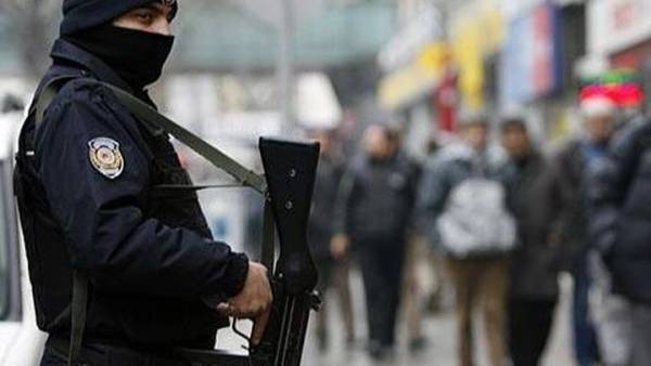 Η Τουρκία απέλασε Ελληνίδα που είχε σχέσεις με το ISIS