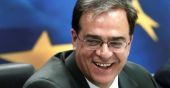 Τι απαντά ο Γκ. Χαρδούβελης στη σκηνοθέτιδα του Mamma Mia για τον αιγιαλό