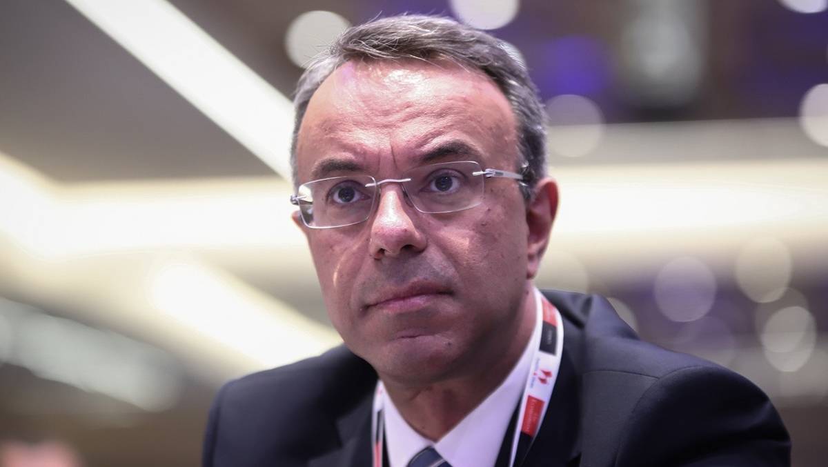 Σταϊκούρας: Δυνατότητα αγοράς 12 δισ. ευρώ ελληνικών ομολόγων