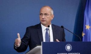 Κυβέρνηση: Νόμιμη η παρακολούθηση Ανδρουλάκη- Στις 22/8 ανοίγει η Βουλή