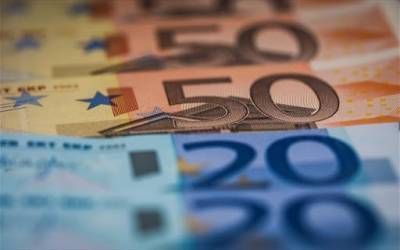 Επίδομα 800€: Αιτήσεις για ελεύθερους επαγγελματίες, αυτοαπασχολούμενους, μικρές επιχειρήσεις
