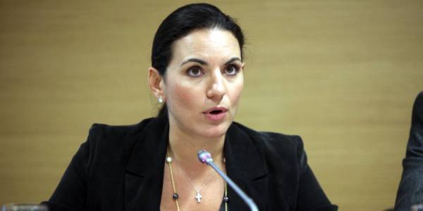 Κεφαλογιάννη: Η συμφωνία Τσίπρα-Ζάεφ κινείται σε λανθασμένη κατεύθυνση