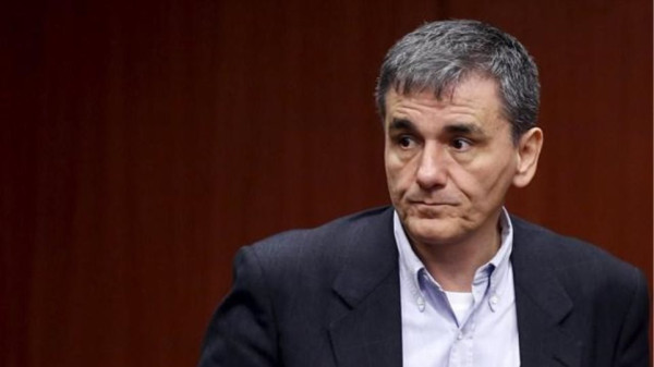 Απάντηση του (μαρξιστή) Τσακαλώτου στο Μητσοτάκη με ειρωνία και Predator