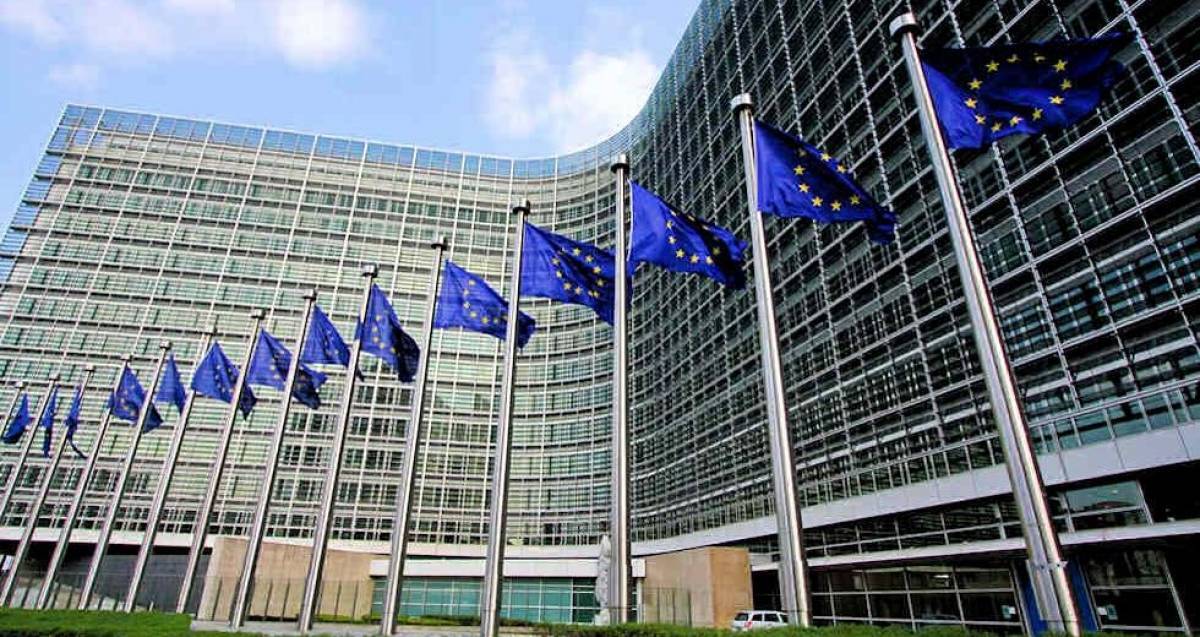 Κομισιόν: Η Ουγγαρία στο Ευρωπαϊκό Δικαστήριο για την παροχή ασύλου