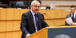 Μανιάτης προς Κομισιόν: Κυρώσεις για τουρκικές παραβιάσεις στην Αλεξανδρούπολη