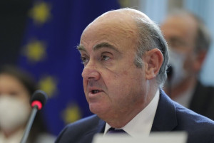 Ντε Γκίντος (ΕΚΤ): Προκλήσεις για το «σκιώδες» ευρωπαϊκό χρηματοπιστωτικό σύστημα