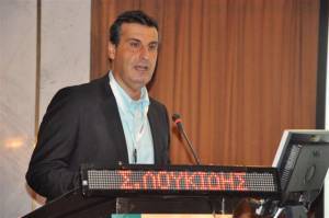 Λουκίδης: Δεν νοσηλεύεται κανείς εμβολιασμένος με τρίτη δόση