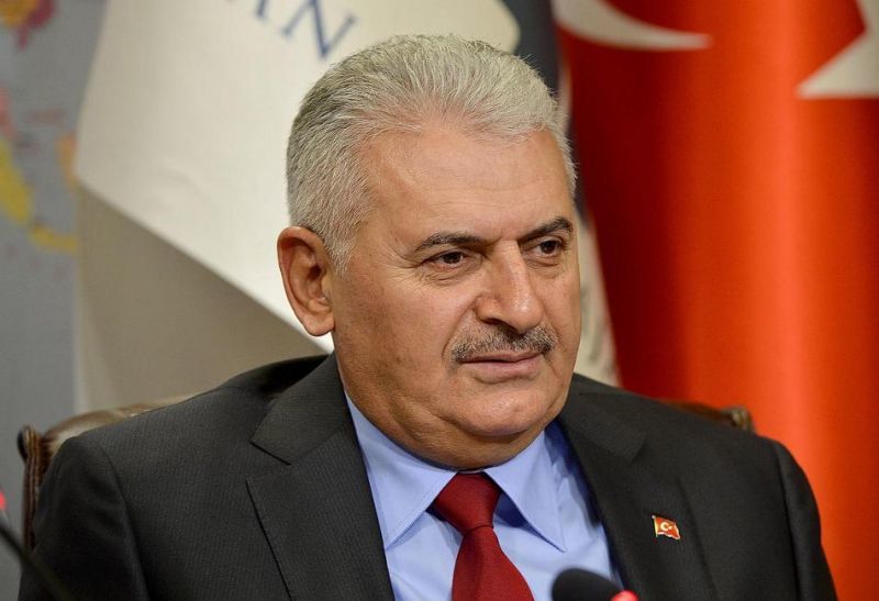 Στους πρόσφυγες του Σχιστού η κόρη του Μπιναλί Γιλντιρίμ